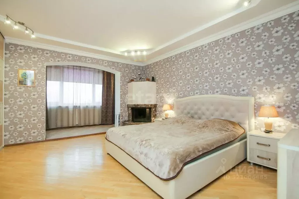 3-к кв. Калининградская область, Калининград Озерная ул., 15 (124.0 м) - Фото 0