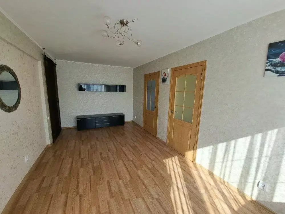 2-к кв. Омская область, Омск ул. Серова, 24В (48.0 м) - Фото 1