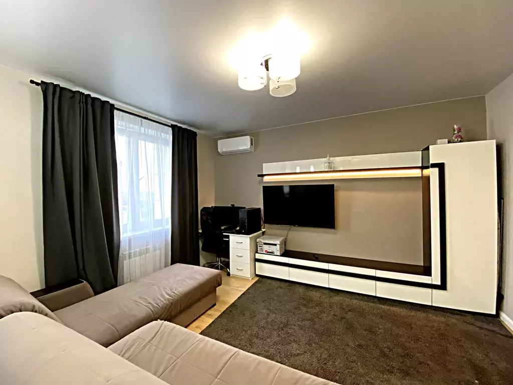 Продаётся 2-к квартира, 56 м - Фото 0