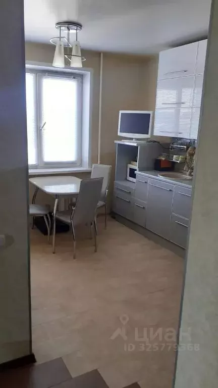 2-к кв. Брянская область, Брянск Авиационная ул., 23 (57.6 м) - Фото 1