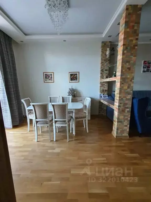 2-к кв. Татарстан, Казань ул. Островского, 107 (87.0 м) - Фото 0