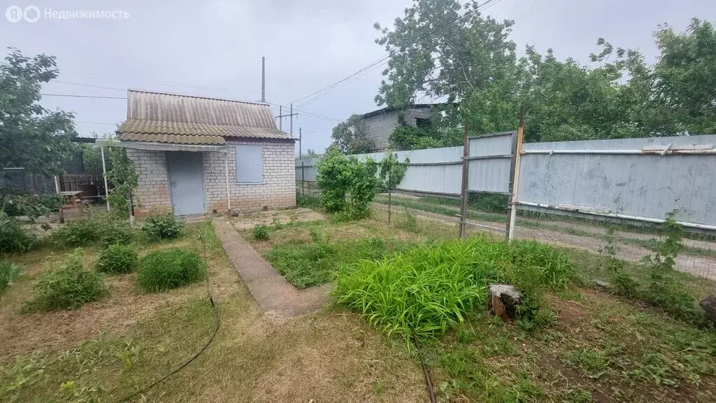 Дом в Волжский, СНТ Латекс, 15-я улица (20 м) - Фото 0