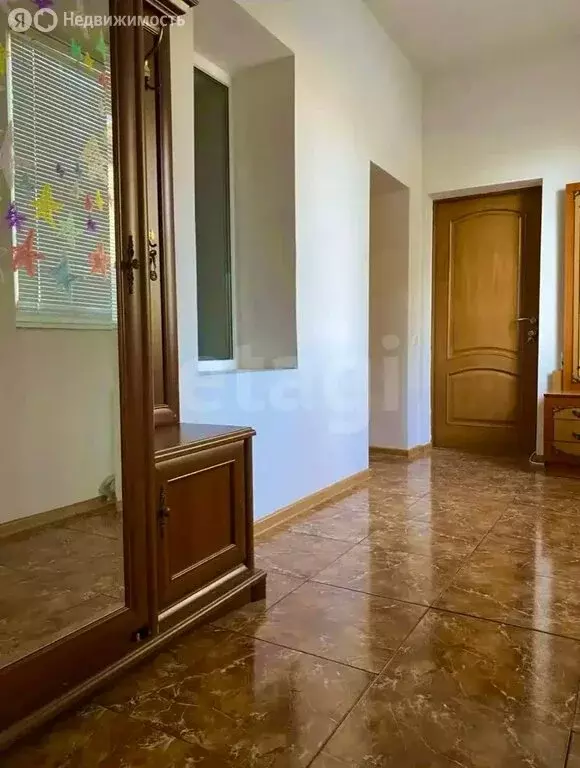 2-комнатная квартира: Ялта, улица Кучера, 6 (73 м) - Фото 2