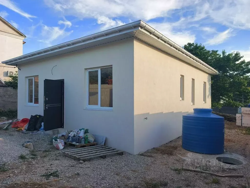 Дом в Севастополь Строитель-3 садоводческое товарищество, 223 (85 м) - Фото 1