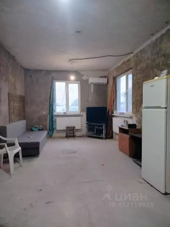 Дом в Крым, Джанкойский район, Азовское пгт ул. Калинина, 44 (32 м) - Фото 2