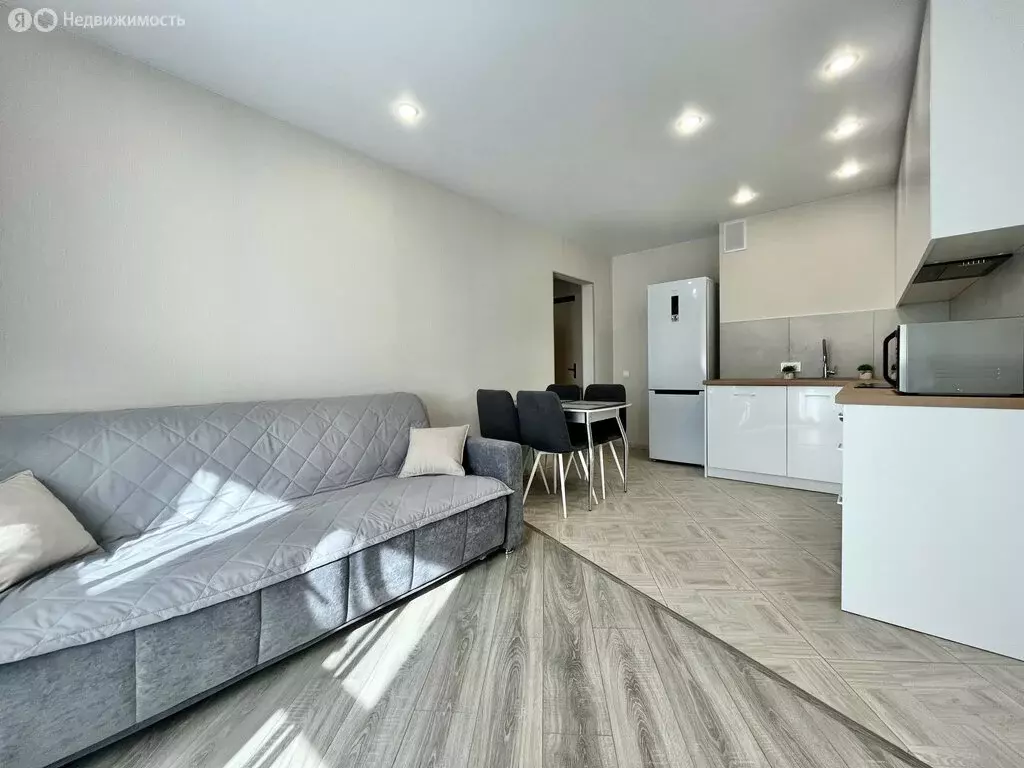 1-комнатная квартира: Киров, улица Ивана Попова, 64 (40.5 м) - Фото 1