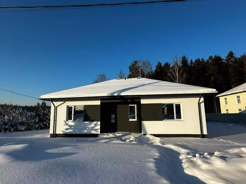Дом в Свердловская область, Верхнее Дуброво пгт ул. Свободы (137 м) - Фото 1