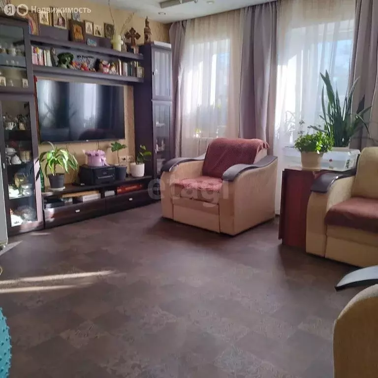 3-комнатная квартира: Оренбург, улица Соболева Гора, 10 (80 м) - Фото 0