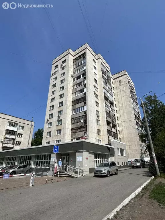 3-комнатная квартира: Уфа, Революционная улица, 167А (82 м) - Фото 0