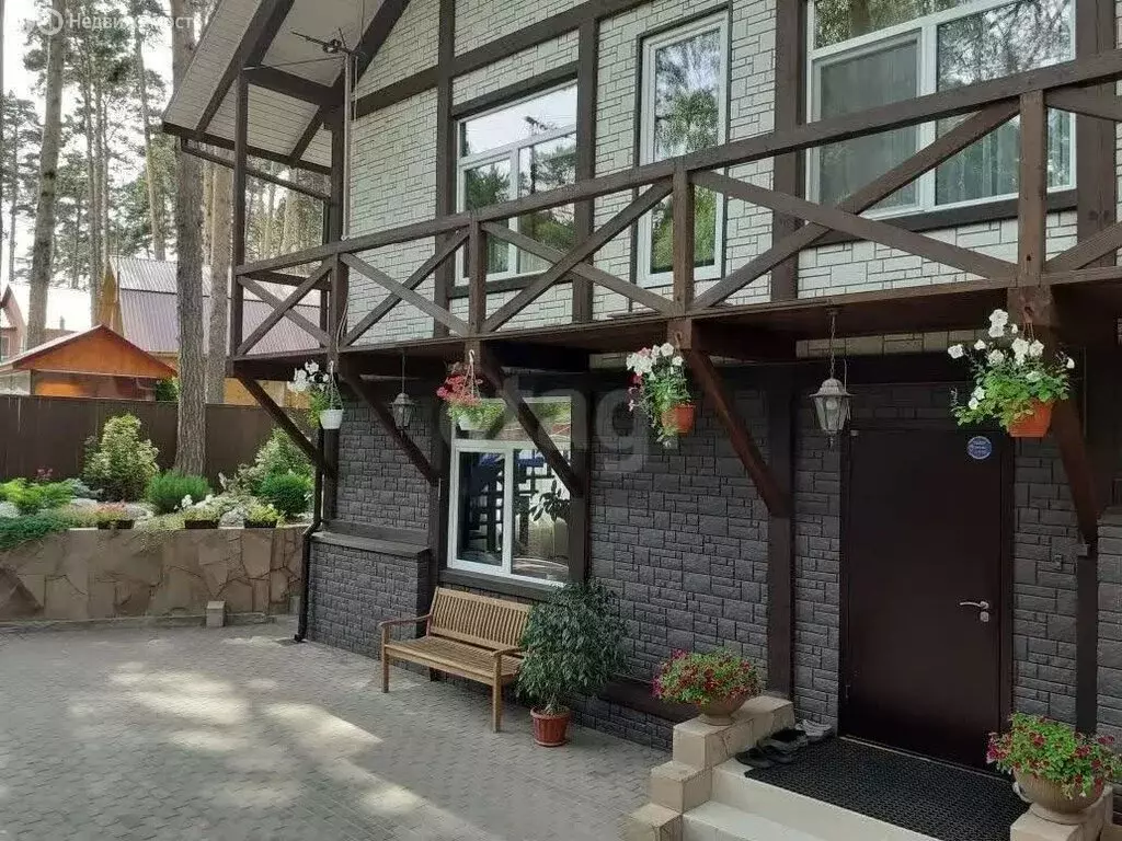 Дом в село Тимирязевское, Октябрьская улица (140 м) - Фото 2