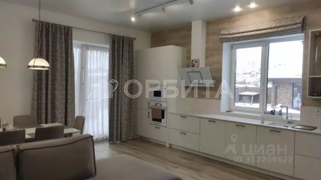 Дом в Тюменская область, Тюмень ул. Слободская (400 м) - Фото 0