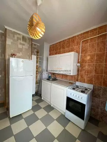 1-к. квартира, 40 м, 3/10 эт. - Фото 0