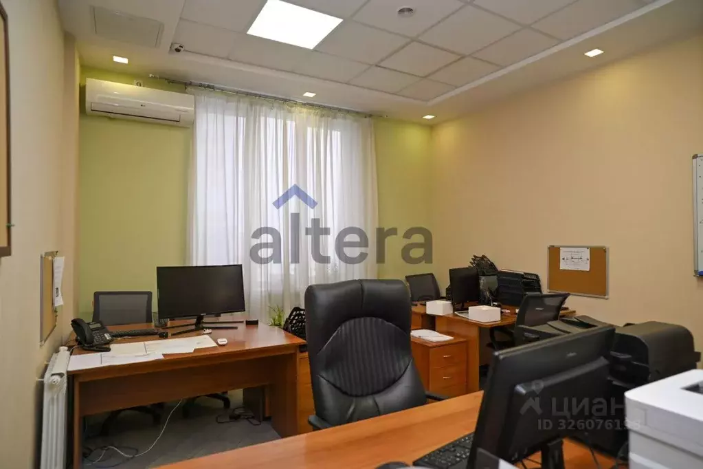 Помещение свободного назначения в Татарстан, Казань просп. Альберта ... - Фото 1