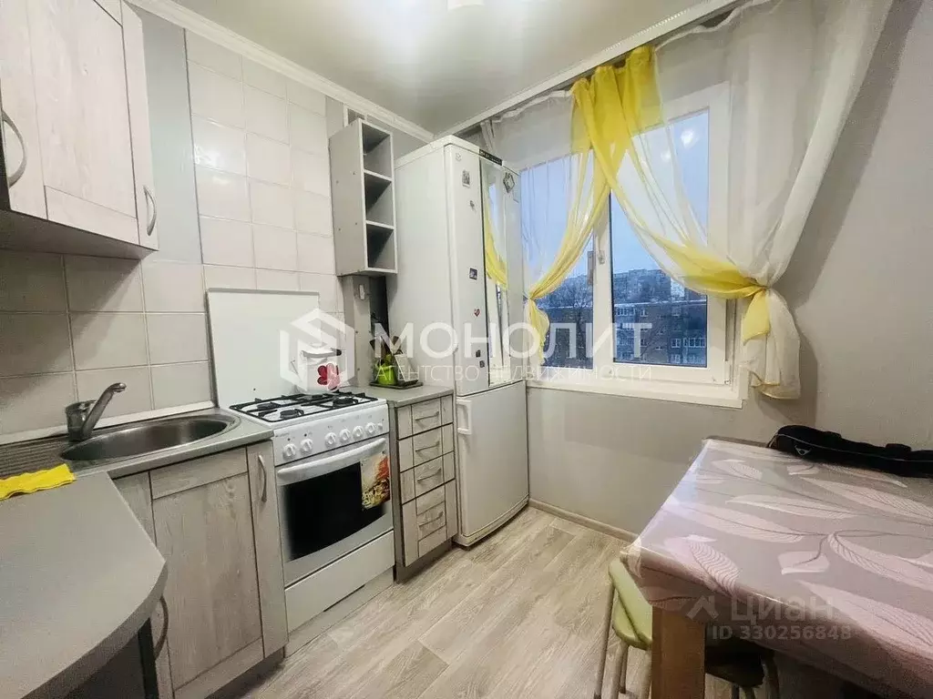 2-к кв. Белгородская область, Старый Оскол Лебединец мкр, 12 (45.0 м) - Фото 1