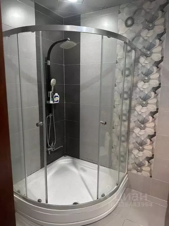 1-к кв. Татарстан, Казань Петербургская ул., 64 (57.0 м) - Фото 1