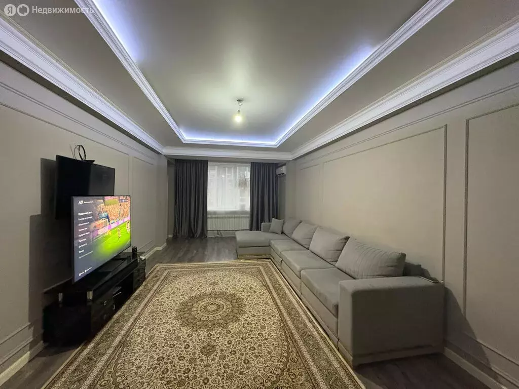 4-комнатная квартира: Махачкала, Хивская улица, 7 (117 м) - Фото 1