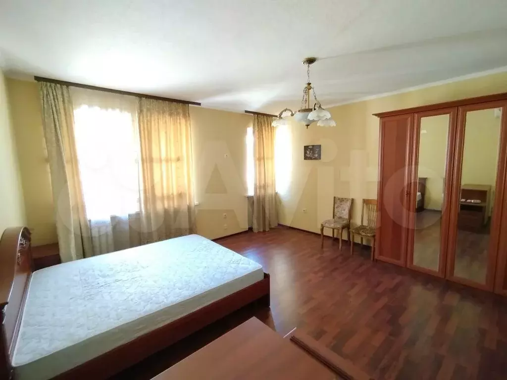 2-к. квартира, 90 м, 4/7 эт. - Фото 1