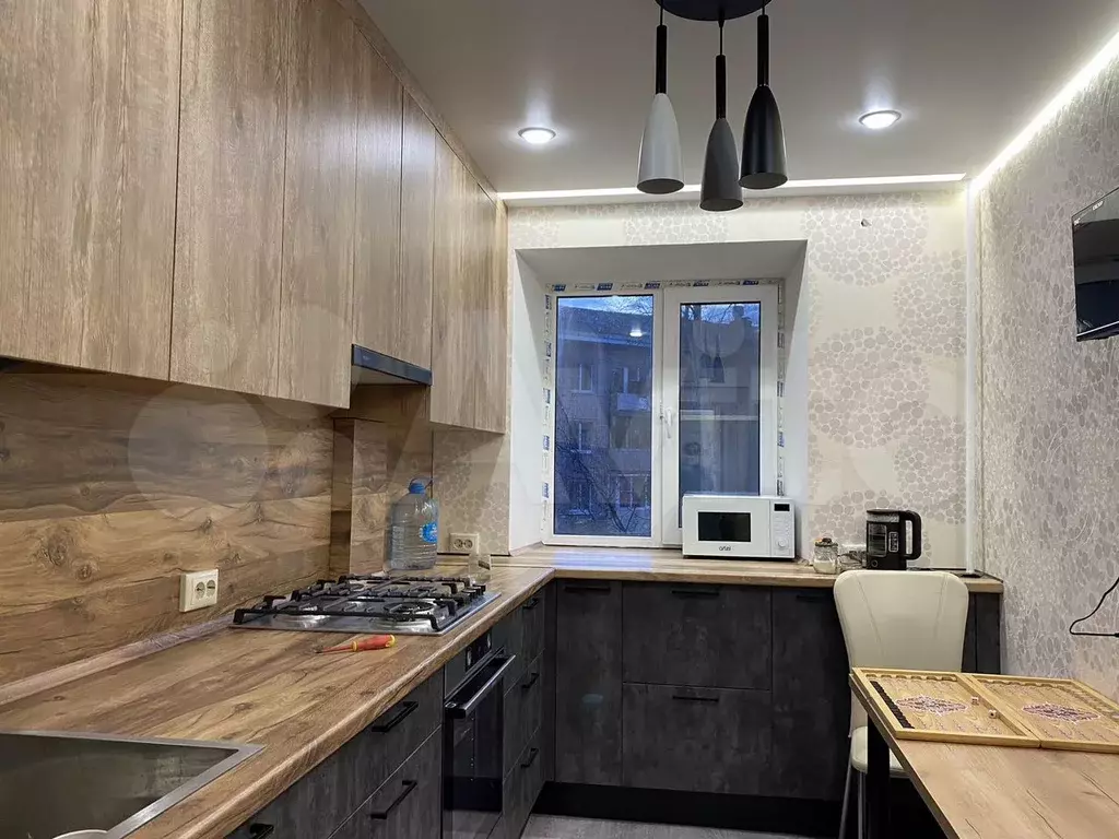3-к. квартира, 60 м, 3/5 эт. - Фото 0