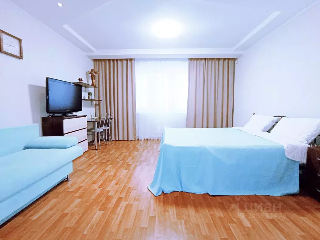 1-к кв. Челябинская область, Челябинск Российская ул., 73 (40.0 м) - Фото 1