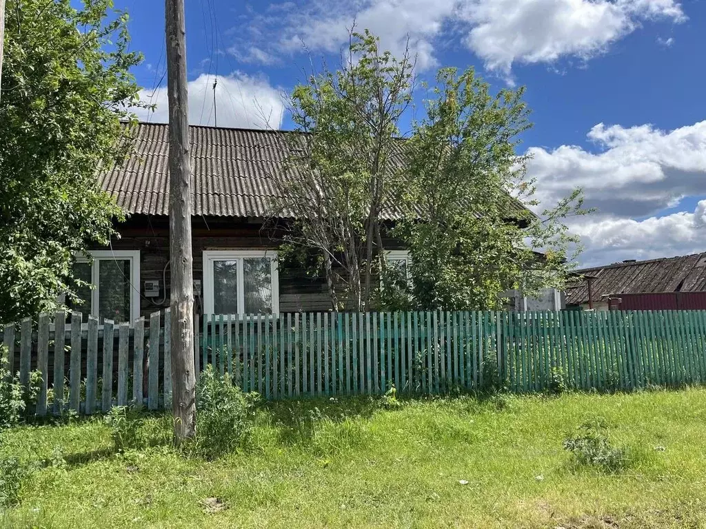 Дом в Хакасия, Усть-Абаканский район, с. Усть-Бюр Лесная ул. (44 м) - Фото 1