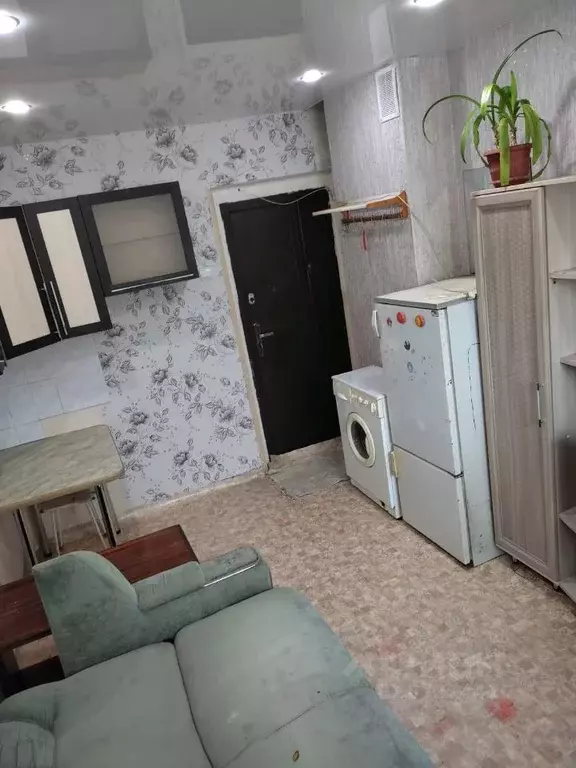 Комната Красноярский край, Красноярск ул. Шевченко, 70 (12.5 м) - Фото 0
