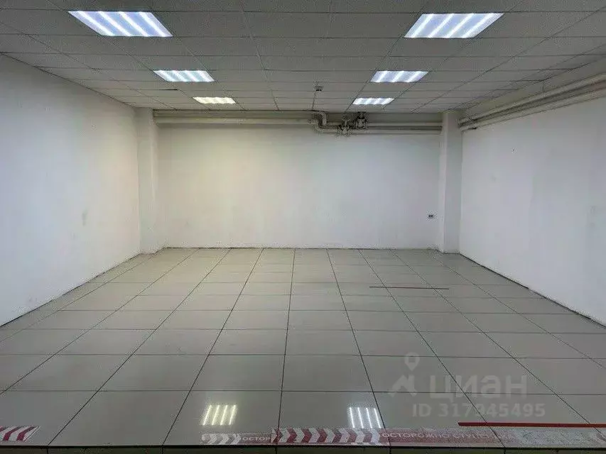 Торговая площадь в Ульяновская область, Ульяновск Промышленная ул., 2 ... - Фото 1