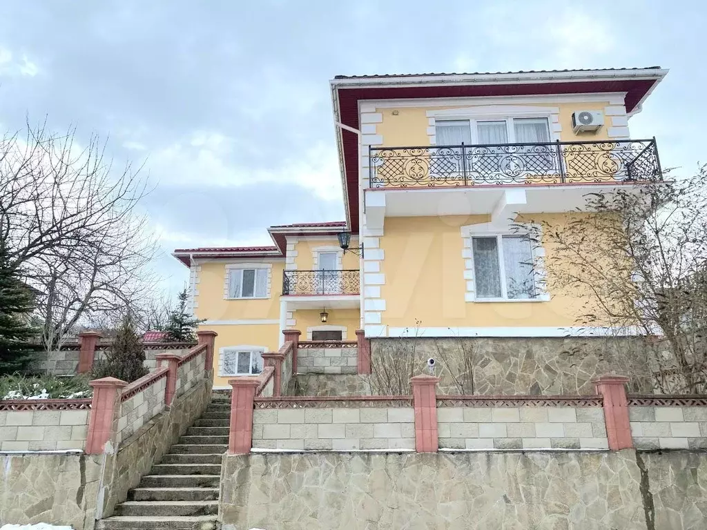Дом 298 м на участке 10 сот. - Фото 1