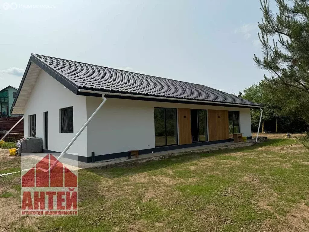 Дом в деревня Кусаковка, Центральная улица, 88А (131 м) - Фото 1