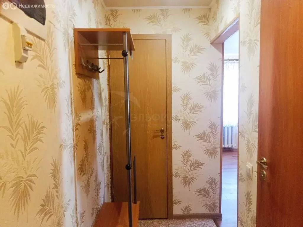 1-комнатная квартира: Великий Новгород, Донецкий район, Хутынская ... - Фото 0