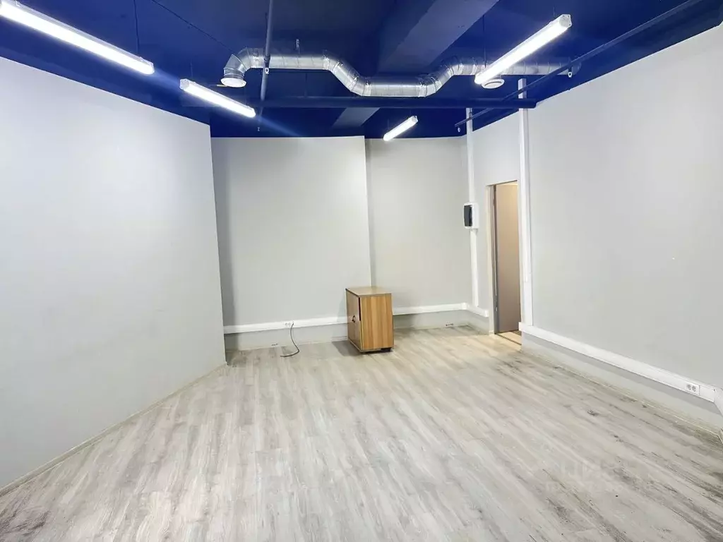 Офис в Свердловская область, Екатеринбург ул. Основинская, 10 (31 м) - Фото 2