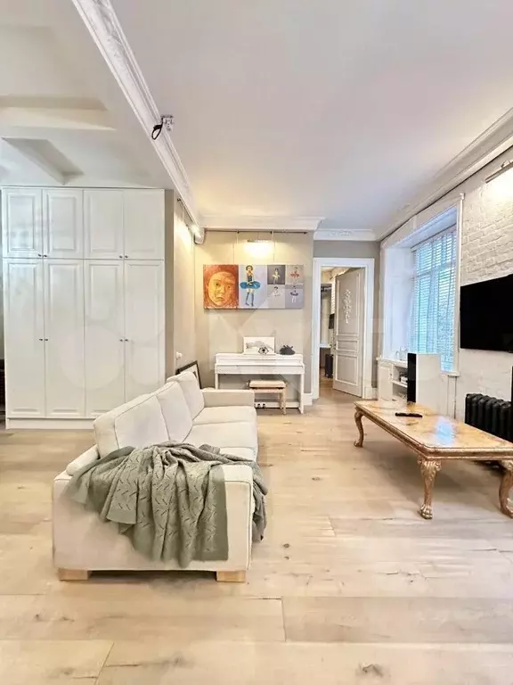 2-к. квартира, 67 м, 4/6 эт. - Фото 1