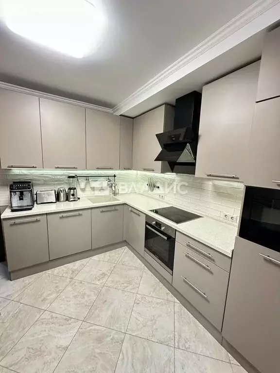 3-комнатная квартира: Московский, улица Москвитина, 5к1 (74.5 м) - Фото 1