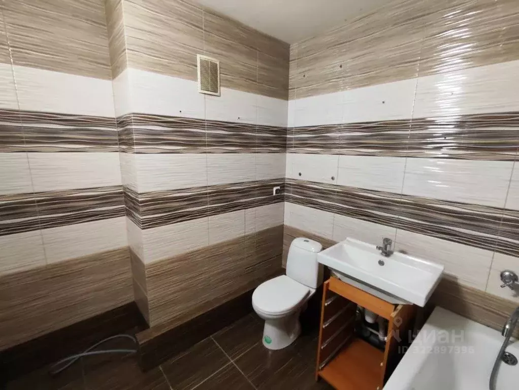 Свободной планировки кв. Свердловская область, Верхняя Пышма ул. ... - Фото 2