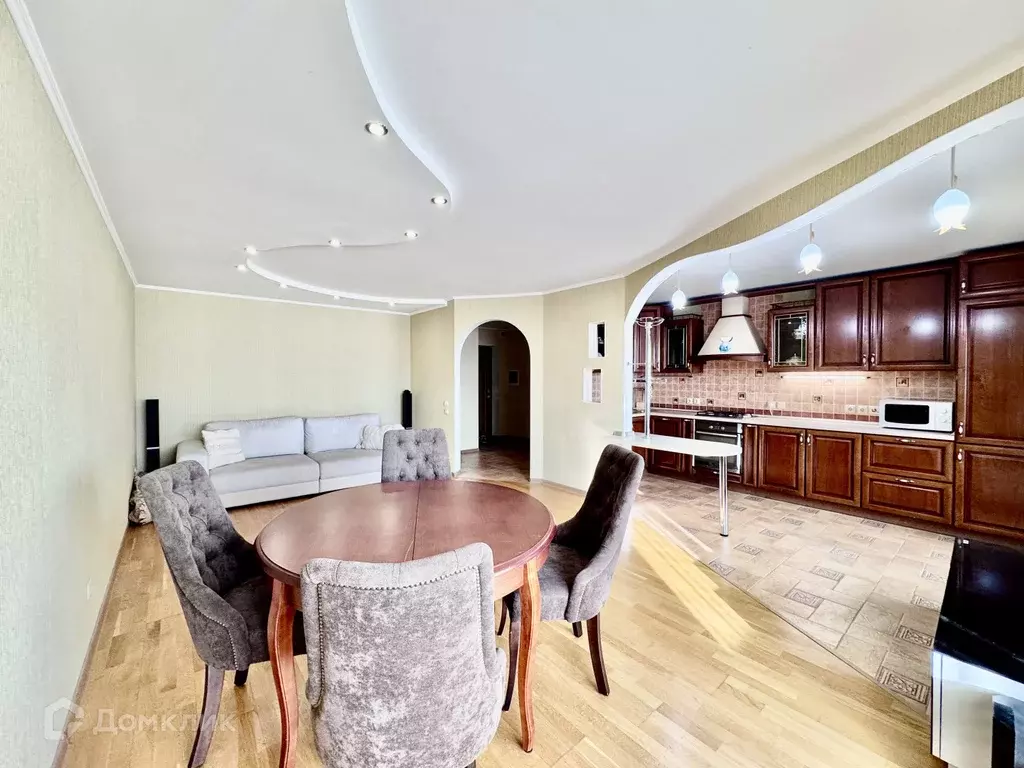 Продаётся 2-к квартира, 69 м - Фото 0