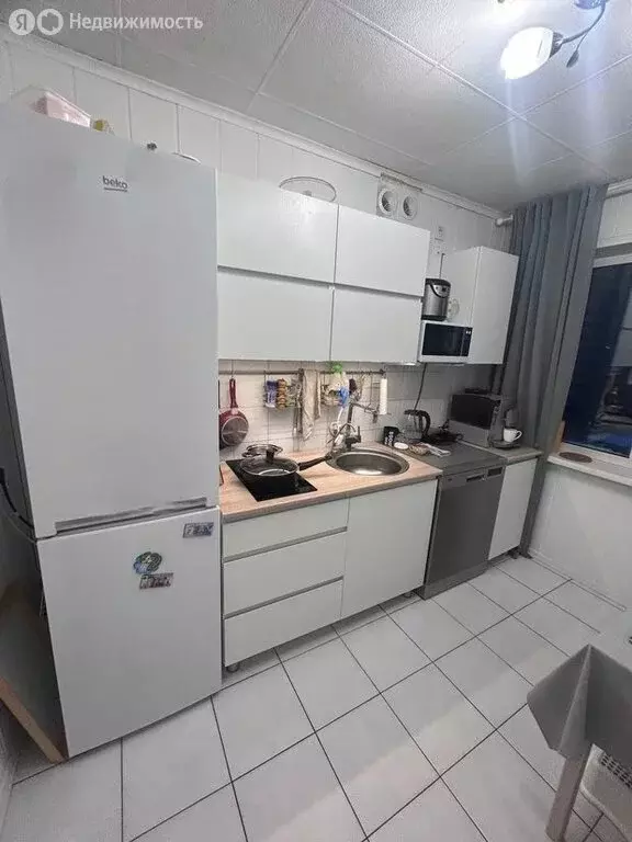 3-комнатная квартира: Новосибирск, улица Адриена Лежена, 18 (60.5 м) - Фото 1