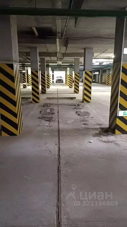 Гараж в Свердловская область, Екатеринбург ул. Азина, 57 (15 м) - Фото 1