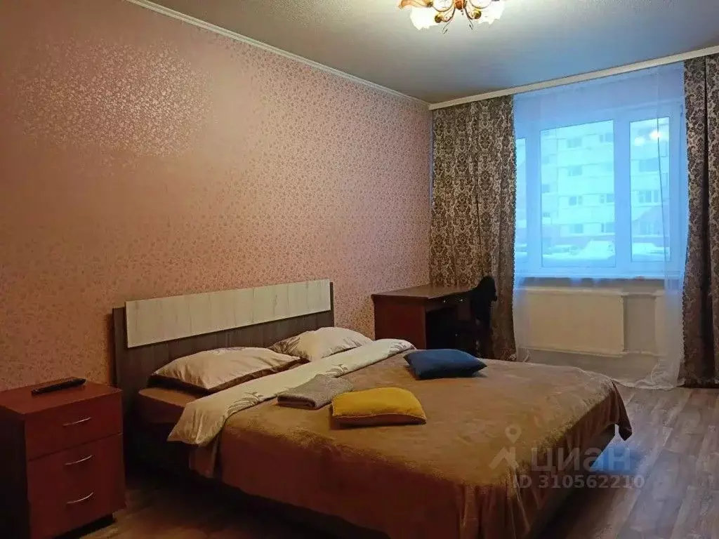 1-к кв. Ямало-Ненецкий АО, Новый Уренгой ул. 26-го съезда КПСС, 6А ... - Фото 1
