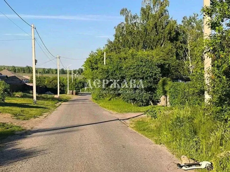 Участок в Белгородская область, Старооскольский городской округ, с. ... - Фото 1