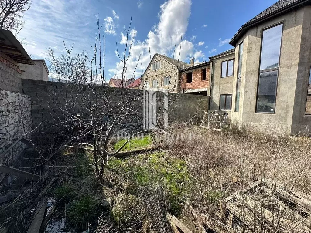 Дом в Дагестан, Махачкала ул. Макарова, 1А (450 м) - Фото 1
