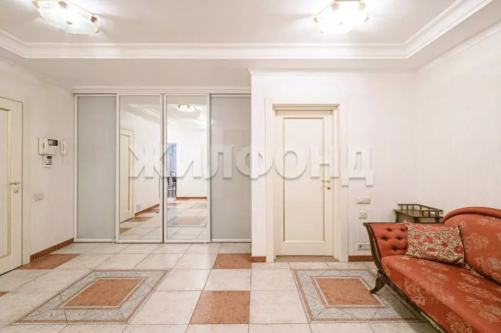 3-к кв. Новосибирская область, Новосибирск Советская ул., 56 (151.1 м) - Фото 1