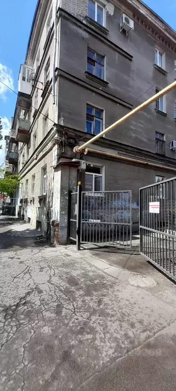 Комната Саратовская область, Саратов ул. Имени Сакко и Ванцетти, 16 ... - Фото 1