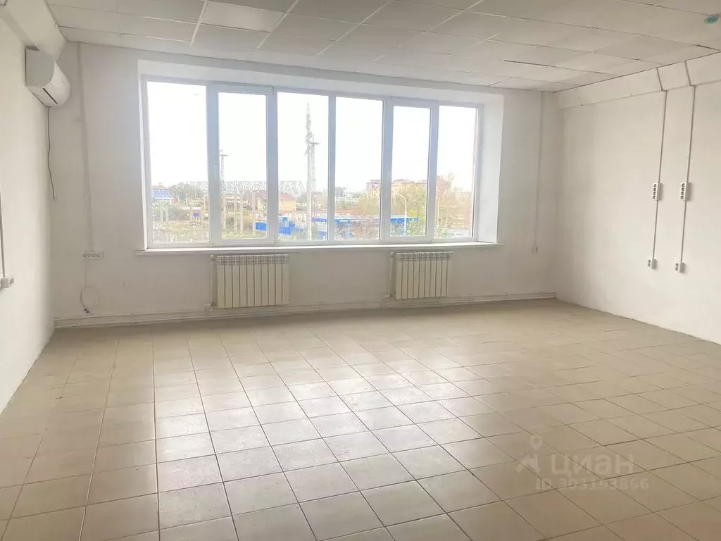 Офис в Астраханская область, Астрахань ул. Латышева, 18 (36 м) - Фото 0