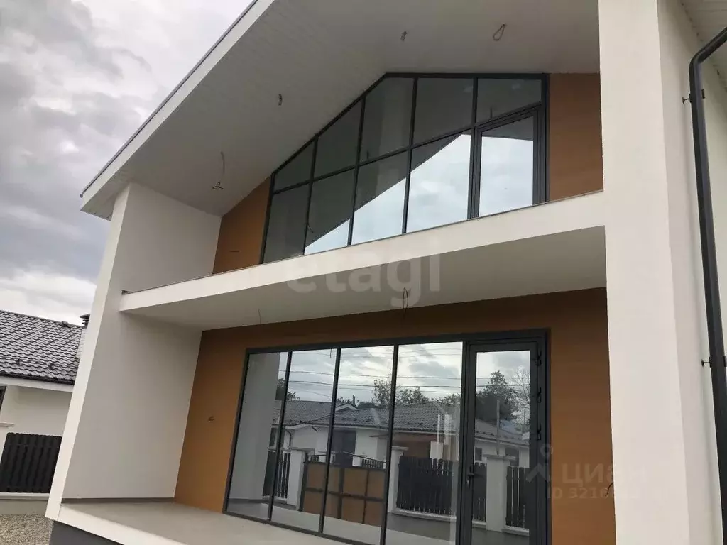 Дом в Ставропольский край, Ессентуки пос. Калинина,  (224 м) - Фото 1