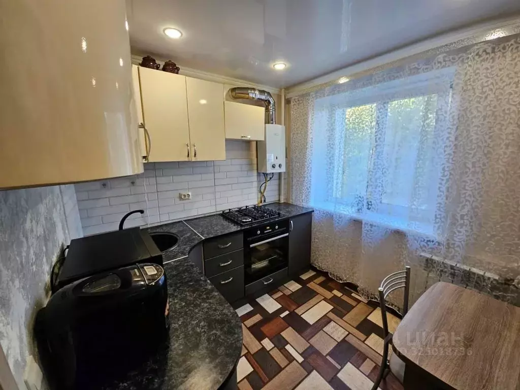 3-к кв. Саратовская область, Саратов ул. Имени А.П. Шехурдина, 62 ... - Фото 1