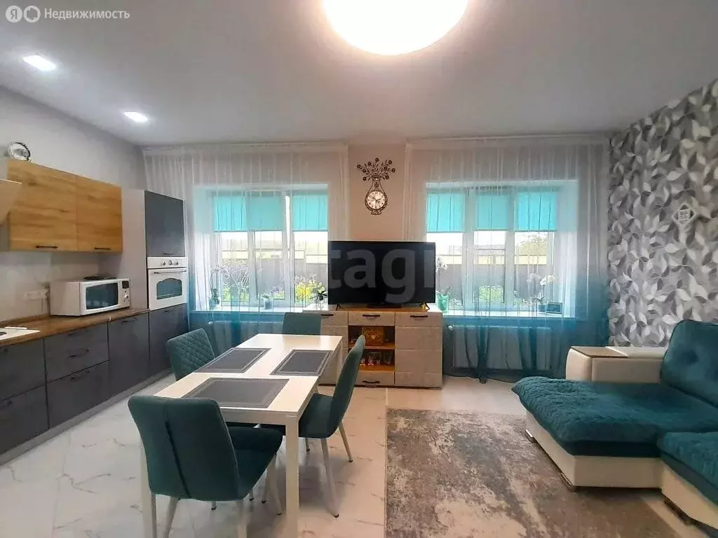 2-комнатная квартира: Кремёнки, Кремёнки, улица Ленина, 8/4 (62.6 м) - Фото 0