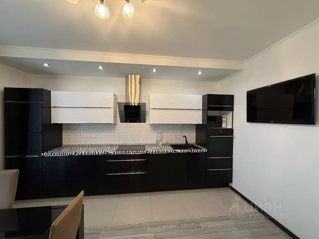 3-к кв. Татарстан, Казань ул. Сибгата Хакима, 60 (110.0 м) - Фото 2