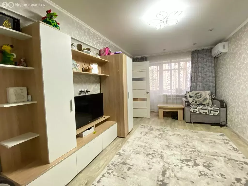 2-комнатная квартира: Грязи, улица Правды, 33А (42.8 м) - Фото 1