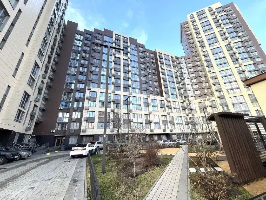 3-к кв. Башкортостан, Уфа ул. Октябрьской Революции, 62/1 (117.5 м) - Фото 1