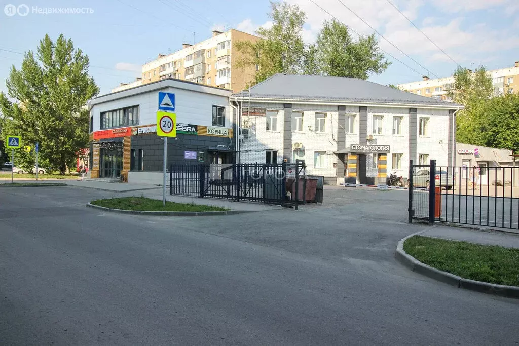 Помещение свободного назначения (816 м) - Фото 1