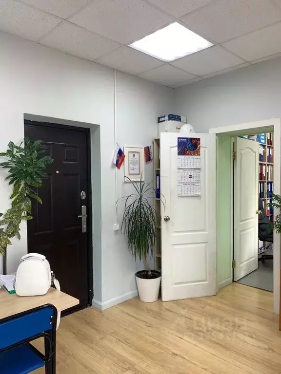 Помещение свободного назначения в Свердловская область, Екатеринбург ... - Фото 1